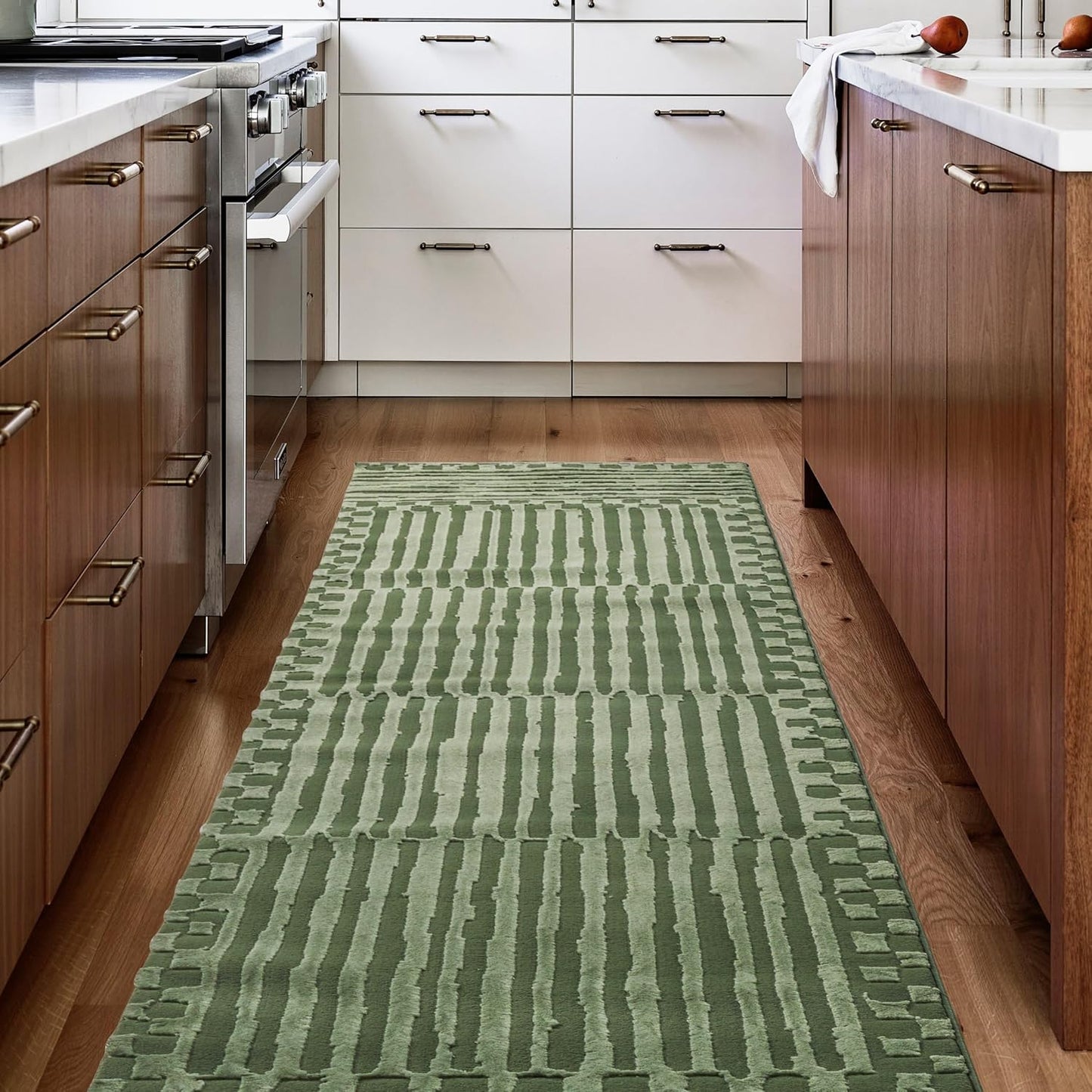 Soloba 6'7"x9' Washable Area Rug for Living Room Bedroom - 100% Recycled Oeko-TEX Certified, Medium Pile, Green